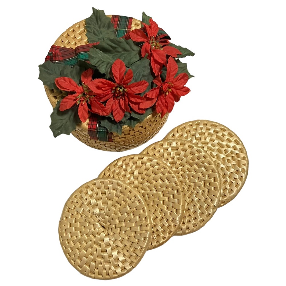 Vintage Christmas Holiday Woven Rattan Basket & 4 Beverage Coasters
